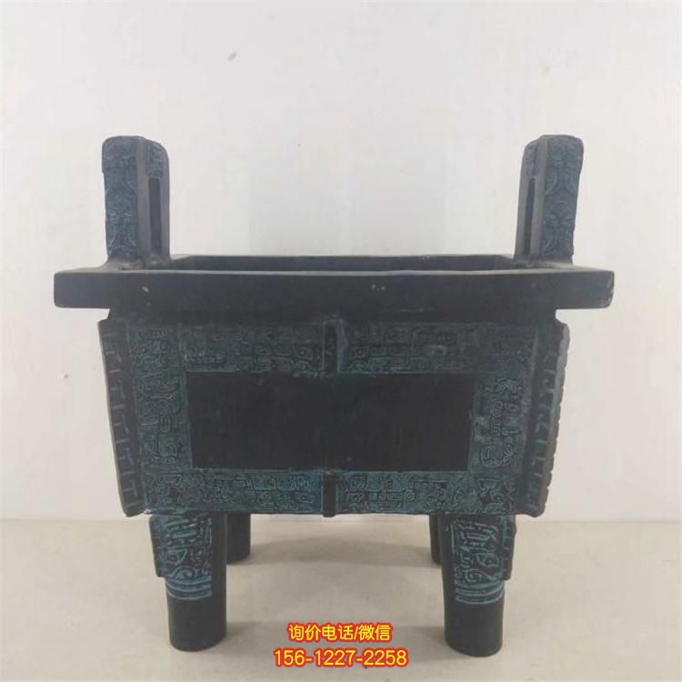 仿古青铜雕塑：为寺庙带来历史气息