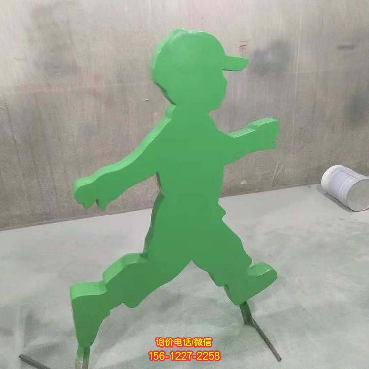 抽象运动雕塑：玻璃钢人物的公园安装