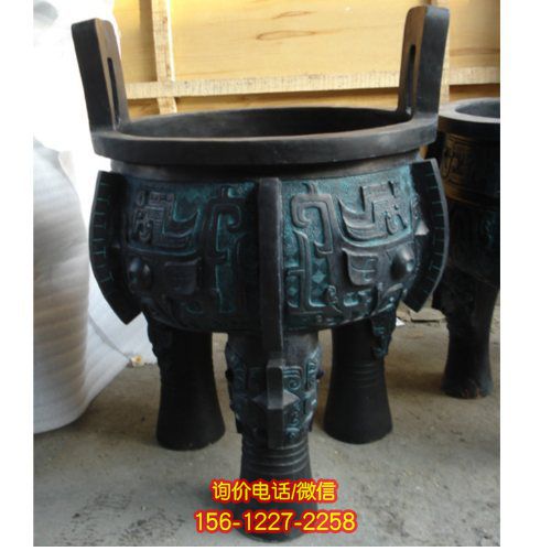 仿古青铜雕塑，美化寺庙空间