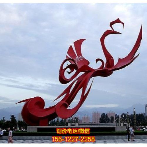 抽象凤凰雕塑，点缀园林景观