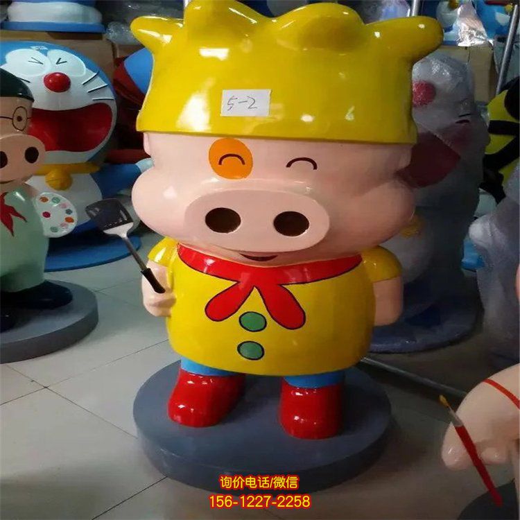 玻璃钢卡通户外公园玻璃钢卡通猪猪侠雕塑
