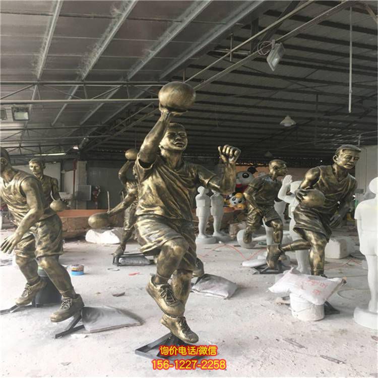 户外园林景观玻璃钢仿铜打篮球的人物景观
