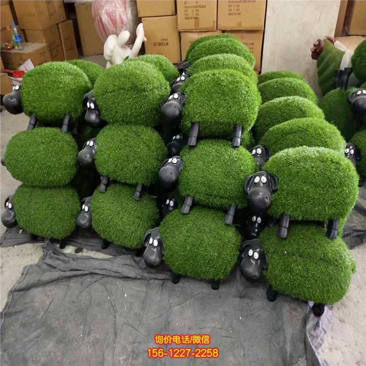 公园游乐场玻璃钢卡通彩绘户外园林卡通公仔动物景观雕塑