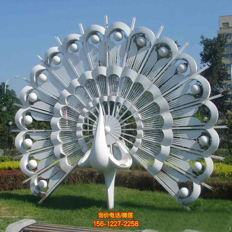 不锈钢抽象烤漆孔雀 雕塑  广场景观小品
