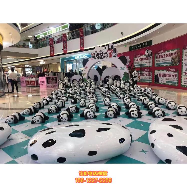 商场熊猫乐园玻璃钢卡通熊猫雕塑