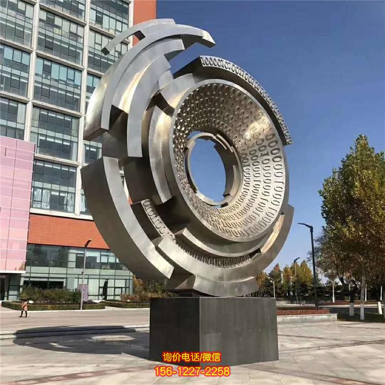 别墅小区不锈钢几何创意齿轮圆环摆件