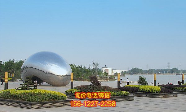 海边公园抽象大型仿真石头鹅卵石雕塑