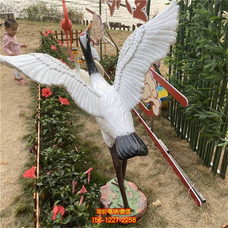 动物园池塘玻璃钢仿真动物仙鹤雕塑