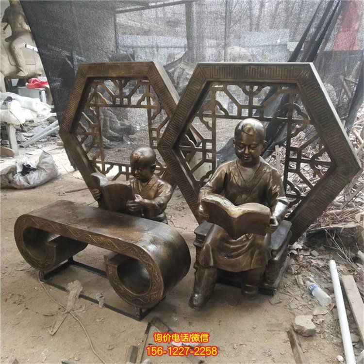 校园广场玻璃钢仿铜看书的人物雕塑