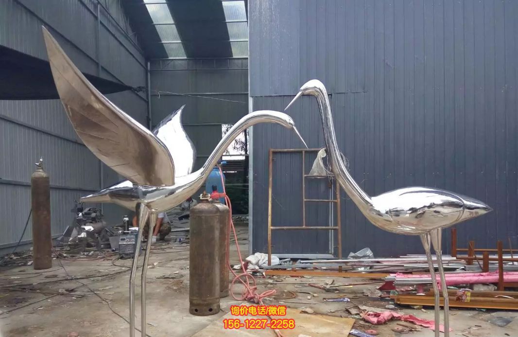 不锈钢镜面公园景区仙鹤雕塑 不锈钢镜面公园景区仙鹤雕塑