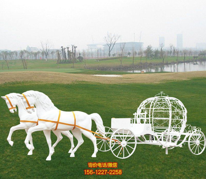 商业街园林汉白玉马和镂空不锈钢马车雕塑