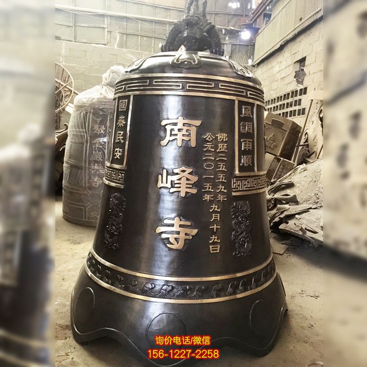 大型铜钟雕塑