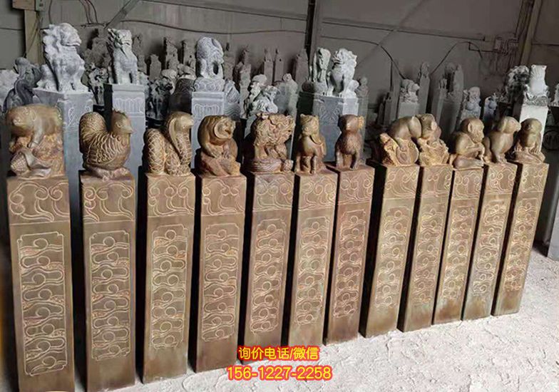 城市花园广场摆放十二生肖动物拴马柱摆件