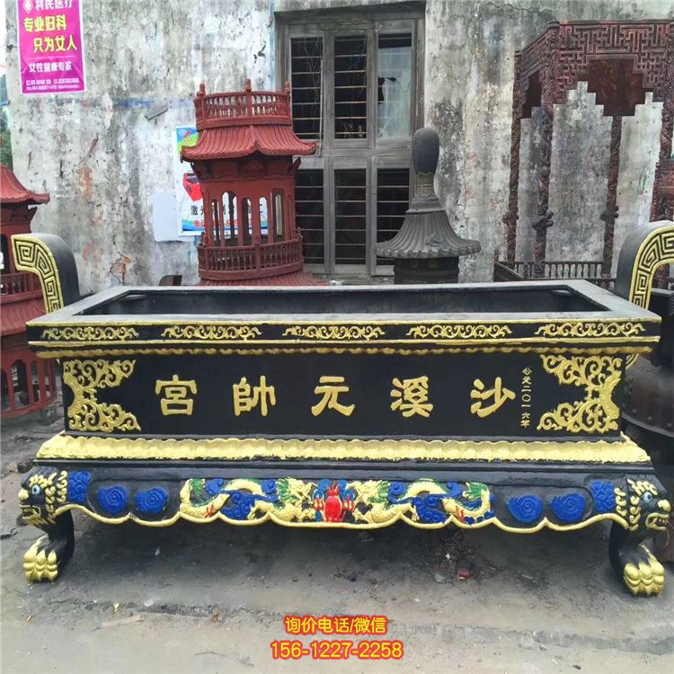 景区寺院摆放露天漆金铸铁香炉鼎 景区寺院摆放露天漆金铸铁香炉鼎