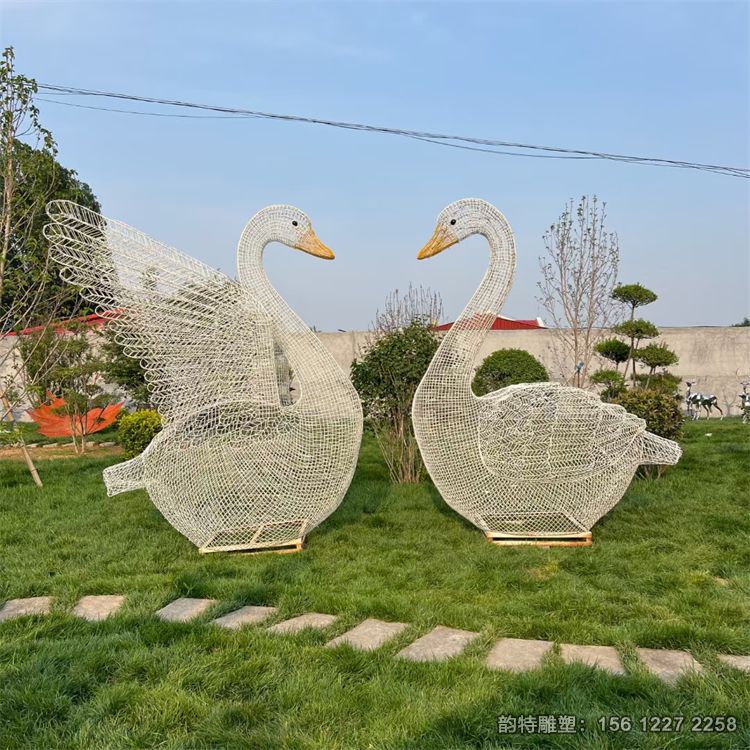 不锈钢抽象天鹅雕塑,不锈钢镂空发光天鹅雕塑 不锈钢抽象天鹅雕塑,不锈钢镂空发光天鹅雕塑