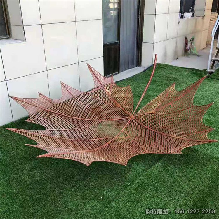树叶雕塑04