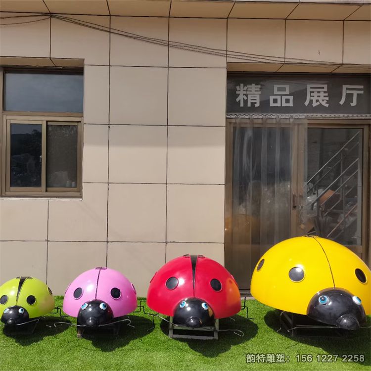 瓢虫雕塑75