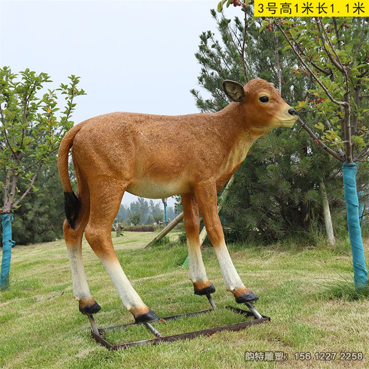 黄牛雕塑40