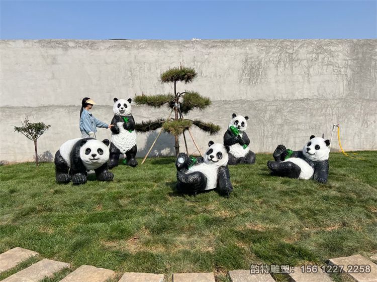 熊猫雕塑150