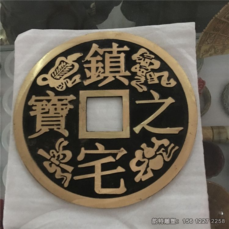 铜钱雕塑03