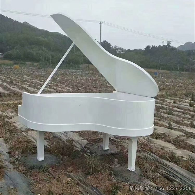 钢琴雕塑02