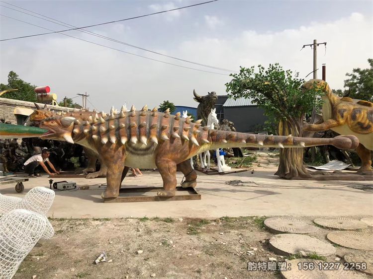 恐龙雕塑99