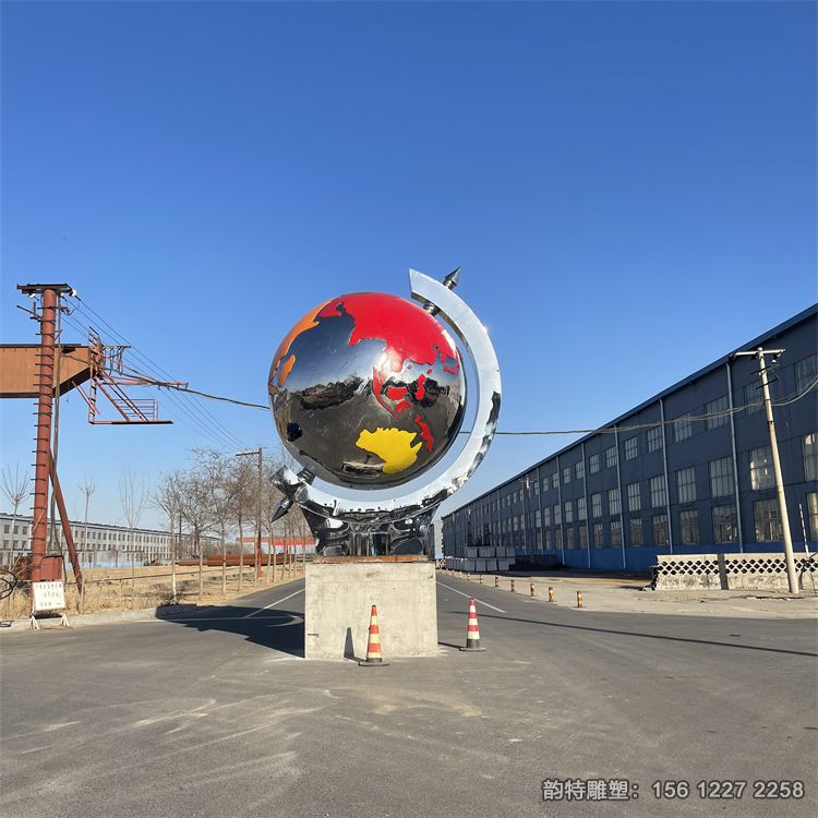 地球仪雕塑11