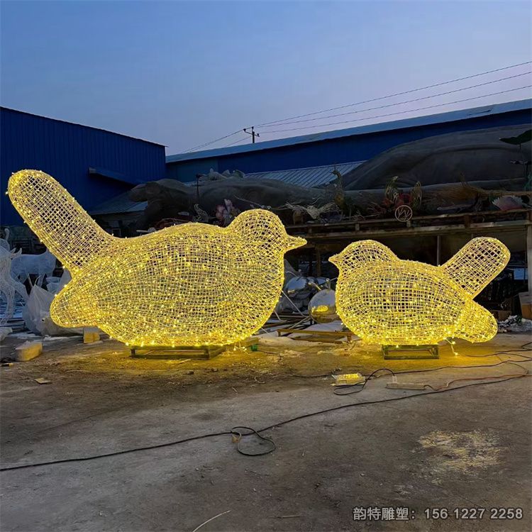 小鸟雕塑65