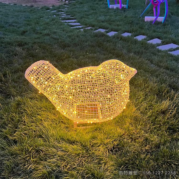 小鸟雕塑62