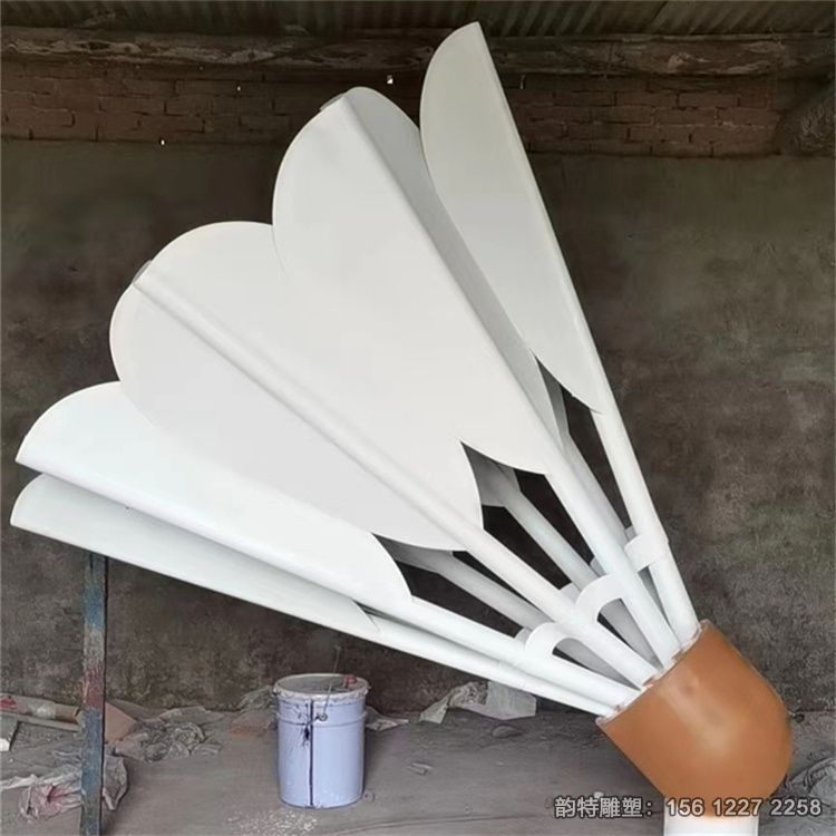 大型白色羽毛球雕塑,不锈钢羽毛球雕塑 大型白色羽毛球雕塑,不锈钢羽毛球雕塑
