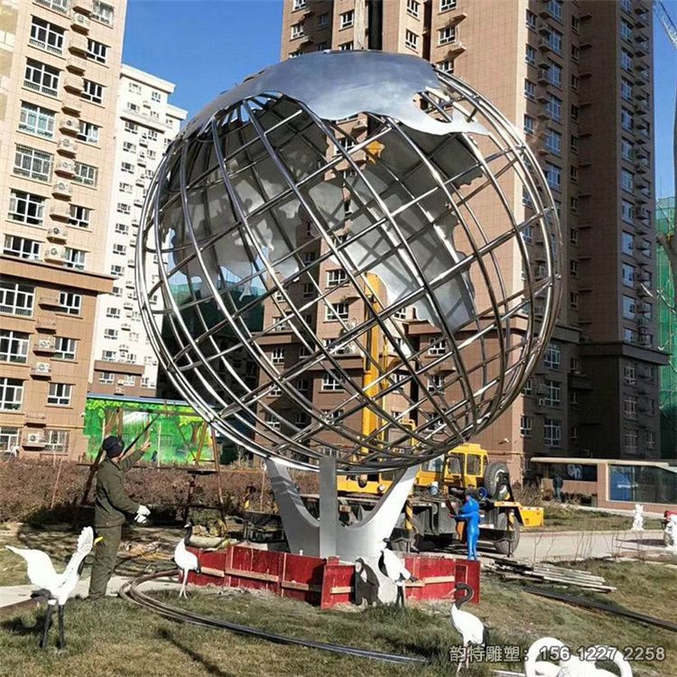 大型抽象不锈钢地球仪雕塑,镂空钢管地球仪雕塑 大型抽象不锈钢地球仪雕塑,镂空钢管地球仪雕塑