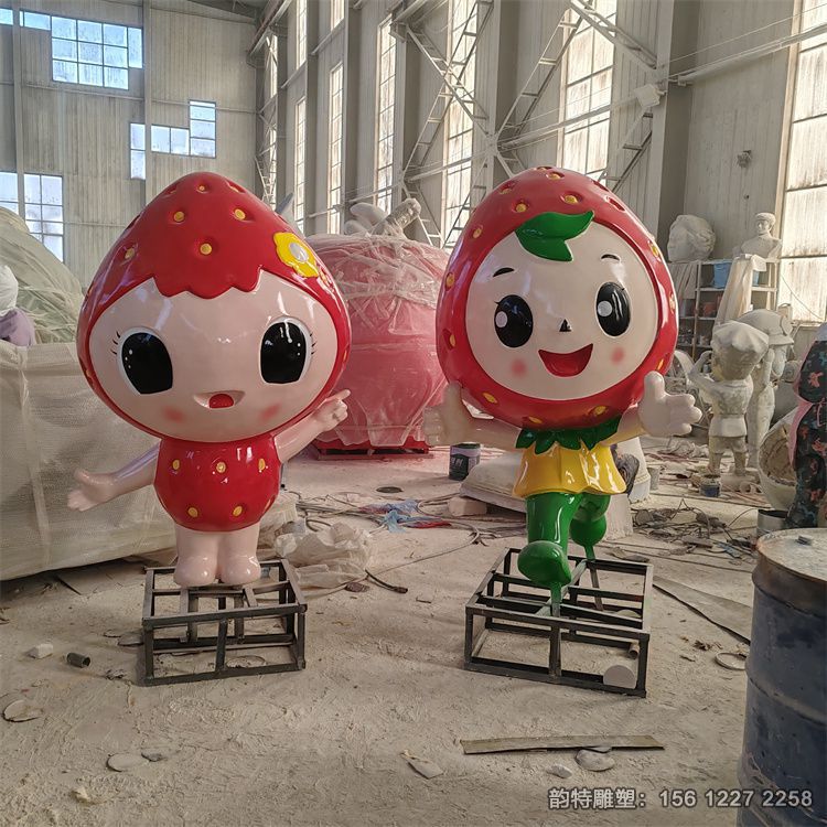 草莓卡通人雕塑,玻璃钢卡通人物雕塑 草莓卡通人雕塑,玻璃钢卡通人物雕塑