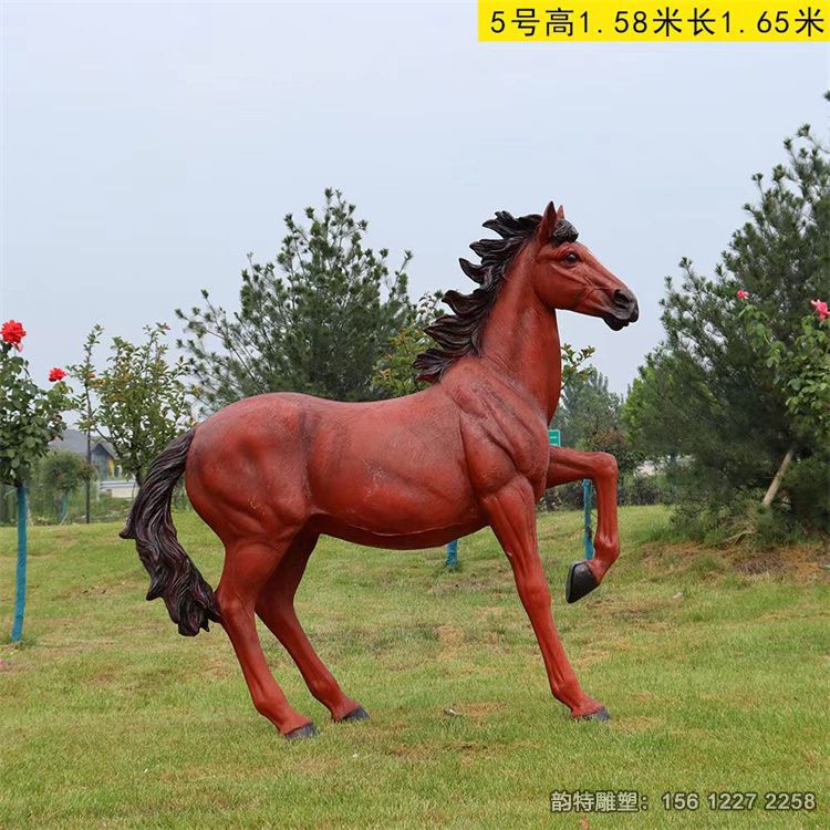 玻璃钢仿真马雕塑案例分享 玻璃钢仿真马雕塑案例分享