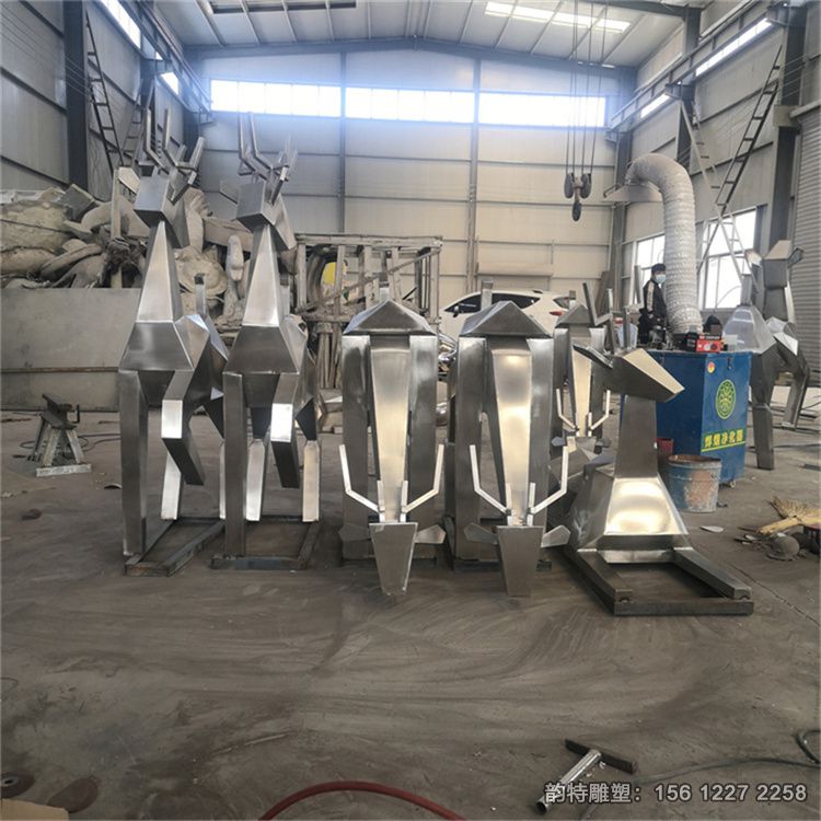 不锈钢鹿雕塑52