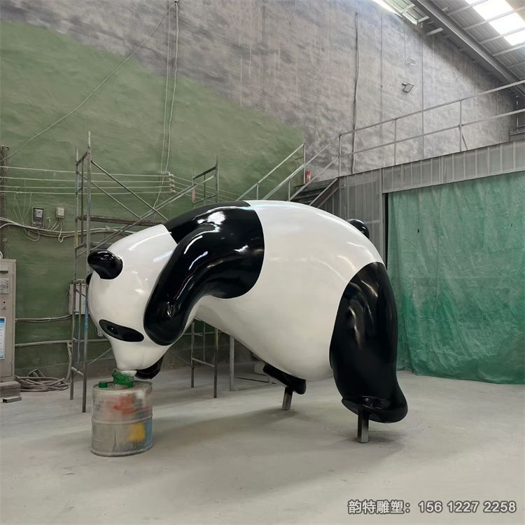 户外园林仿真熊猫雕塑  玻璃钢动物熊猫摆件