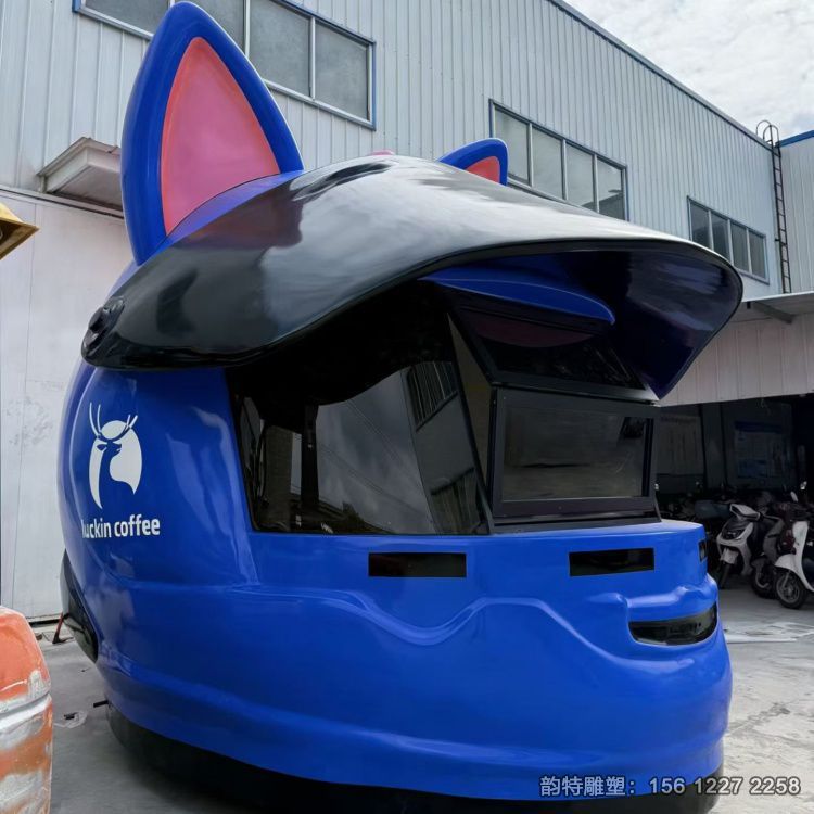 大型玻璃钢头盔雕塑 不仅是一家普通的小店，更是一个展现创意和灵感的空间