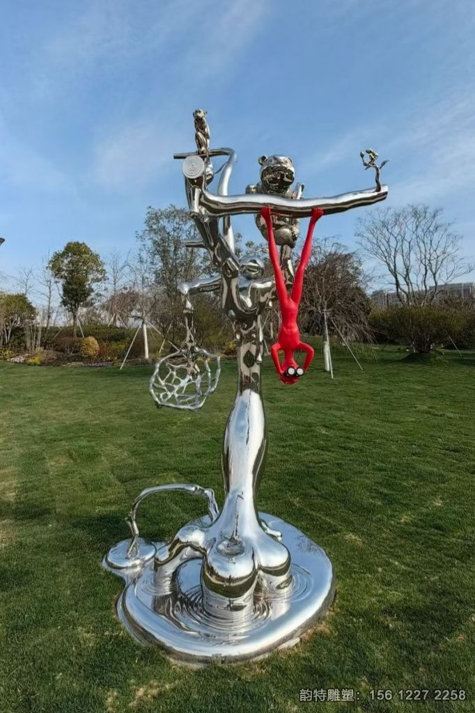 不锈钢人物雕塑 很多造型表现了人类的情感，如开心、忧伤与希望